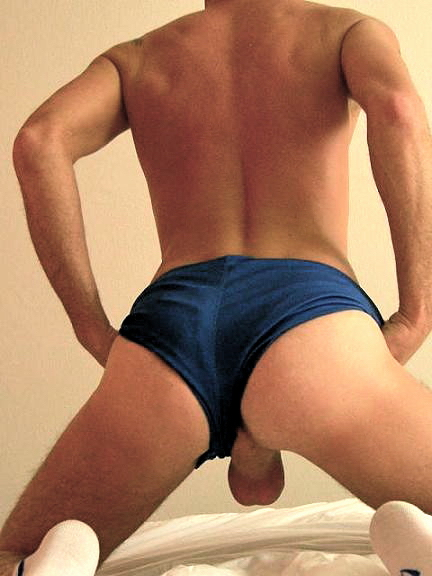 Next Image >>