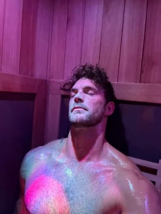 Next Image >>
