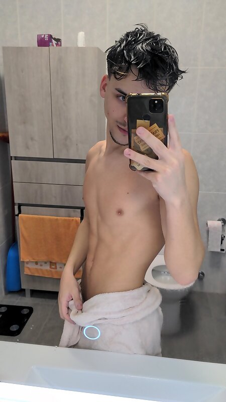 Next Image >>