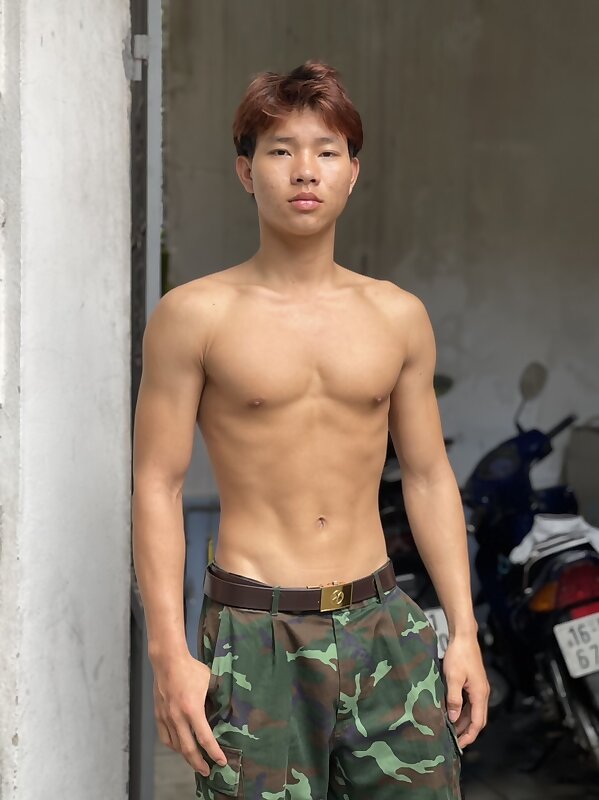 Next Image >>