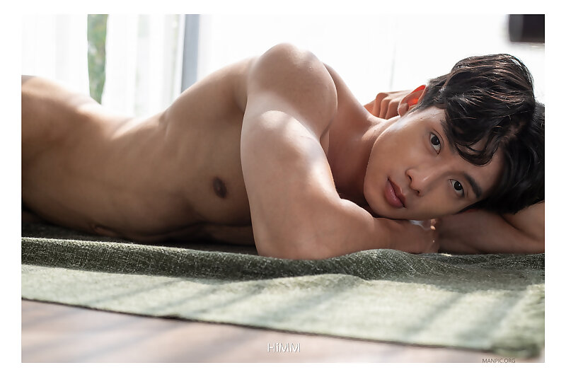 Next Image >>