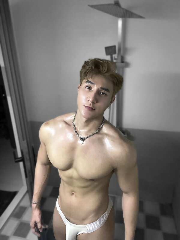 Next Image >>
