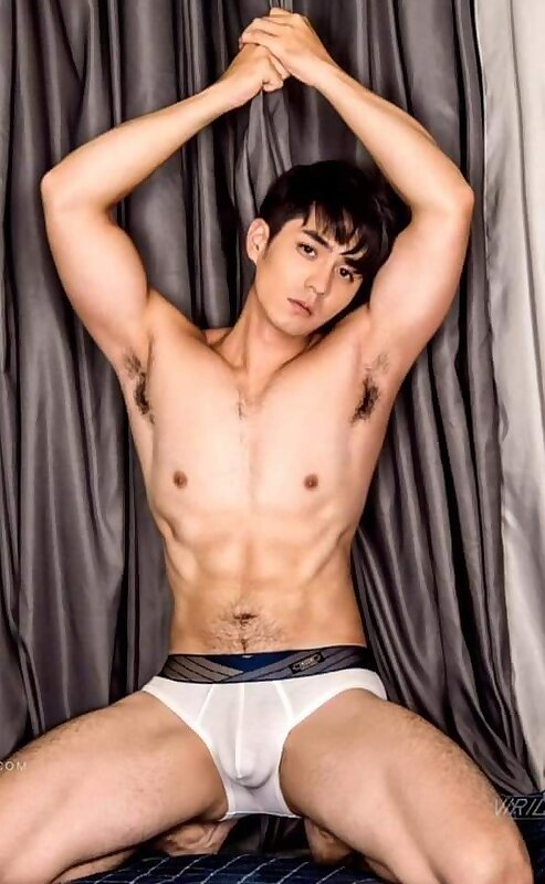 Next Image >>