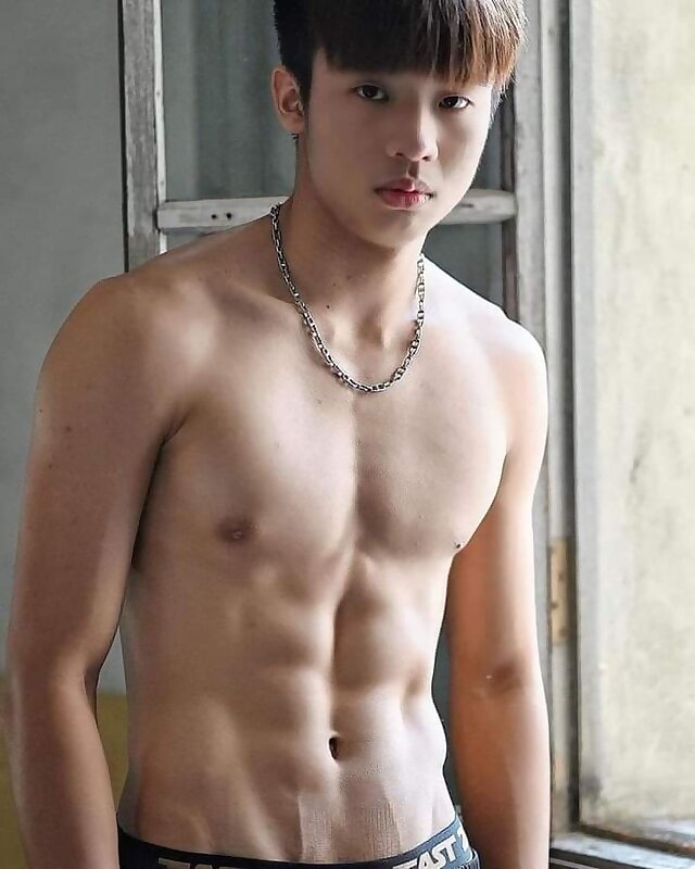 Next Image >>