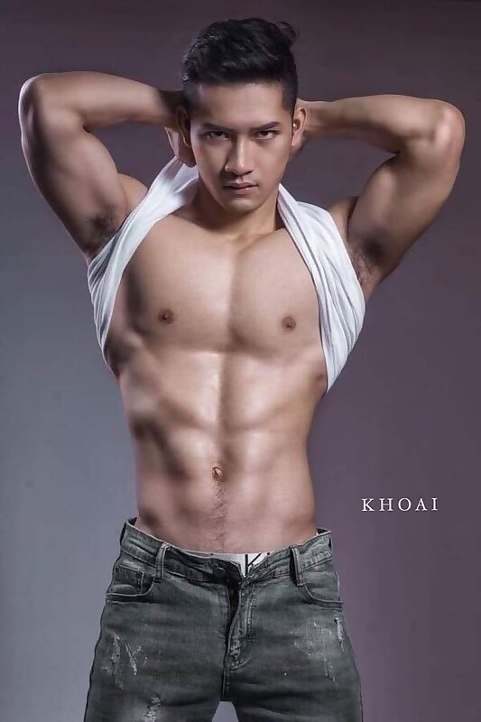 Next Image >>