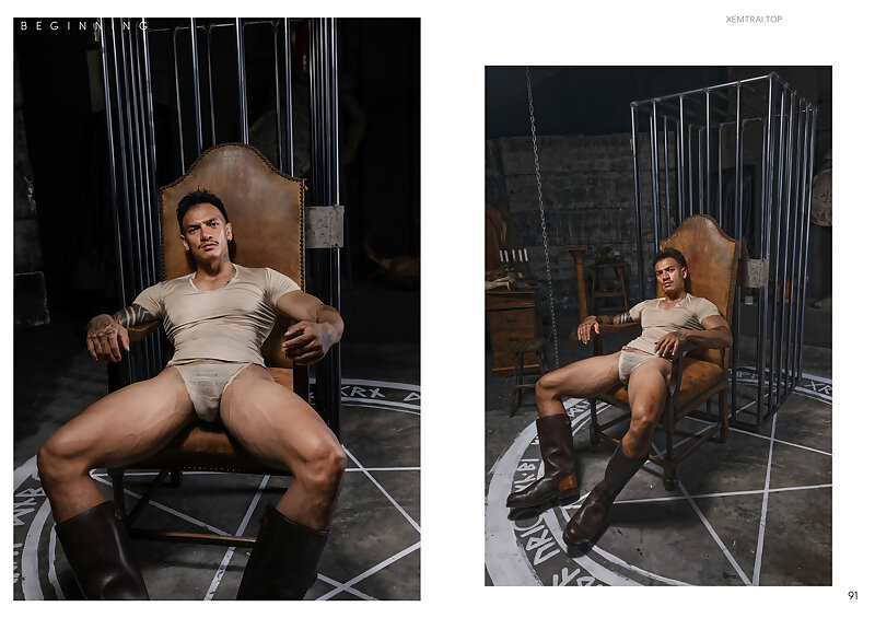Next Image >>