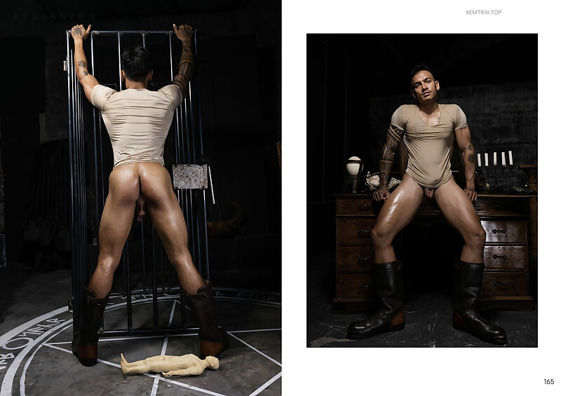 Next Image >>