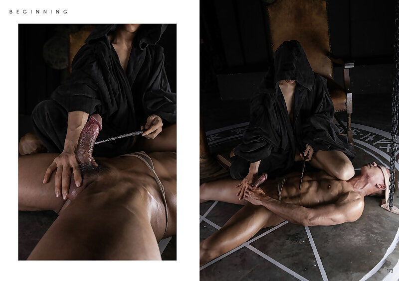Next Image >>