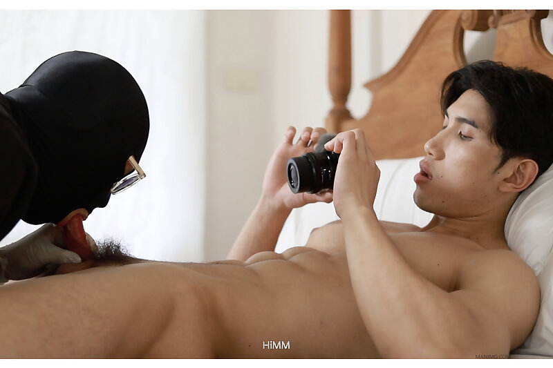 Next Image >>