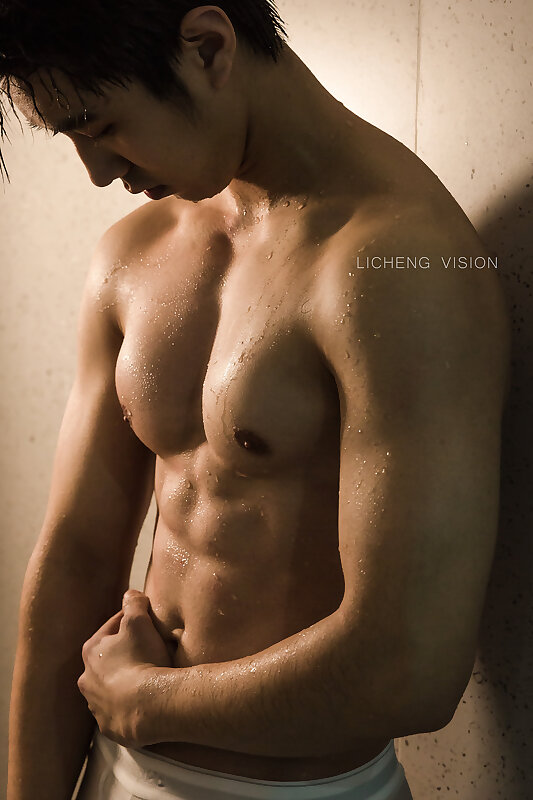 Next Image >>