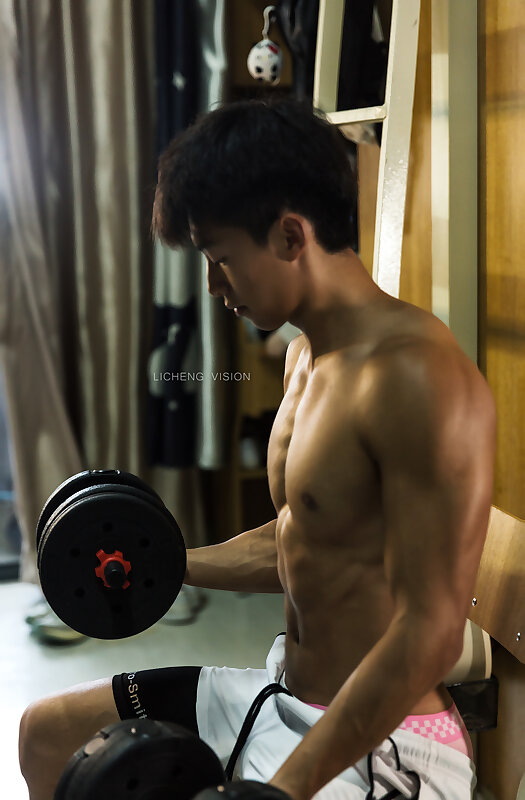 Next Image >>