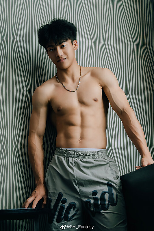 Next Image >>