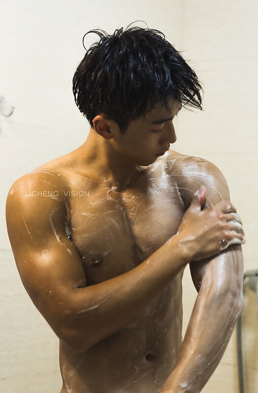 Next Image >>
