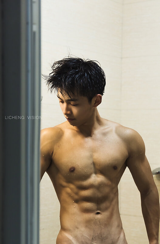 Next Image >>