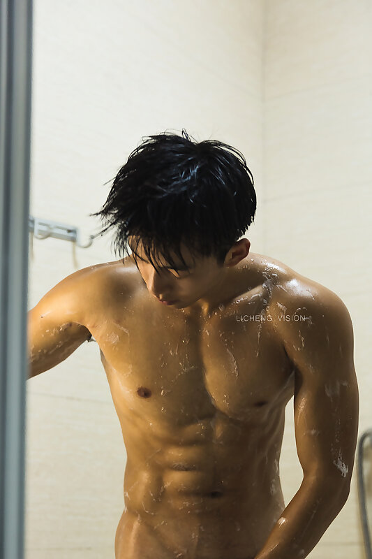 Next Image >>