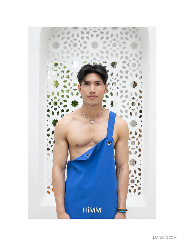 Next Image >>