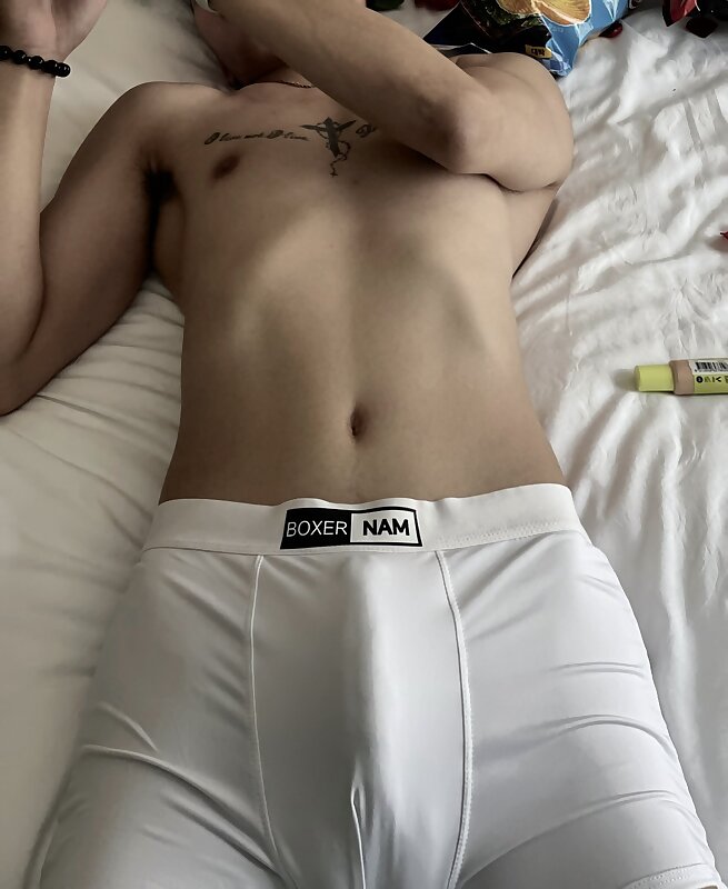 Next Image >>