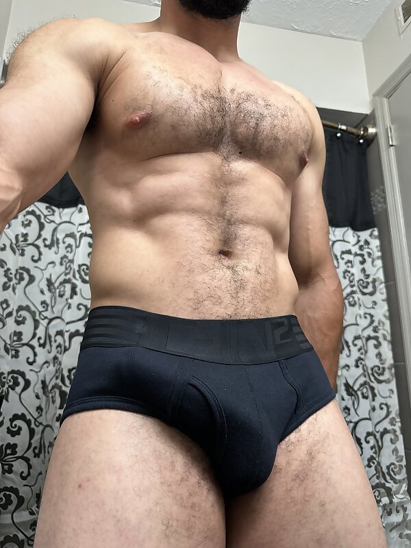 Next Image >>