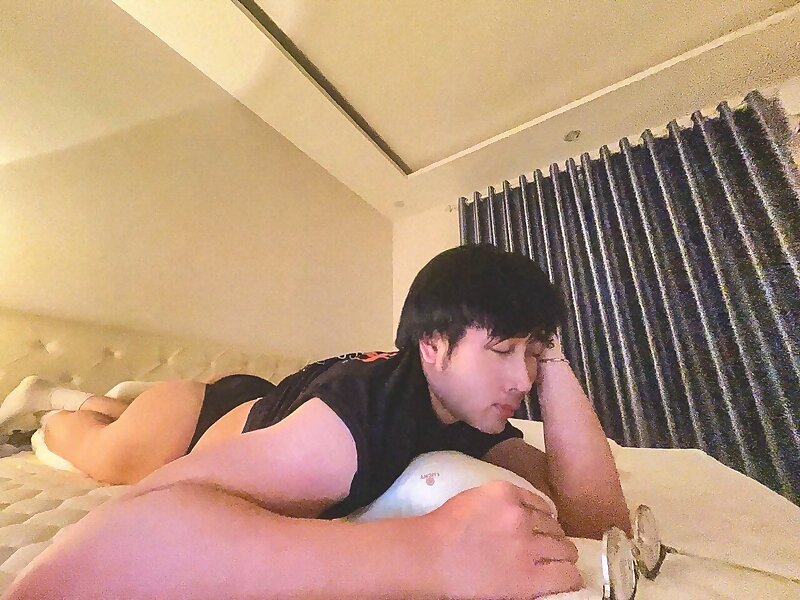 Next Image >>