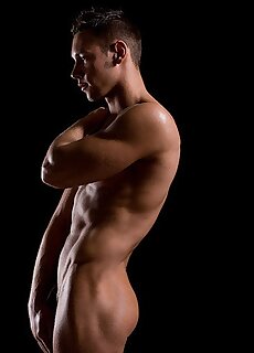 Xotin poyezd kupesida sikishadi