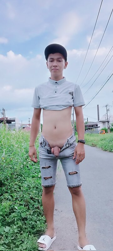 Next Image >>