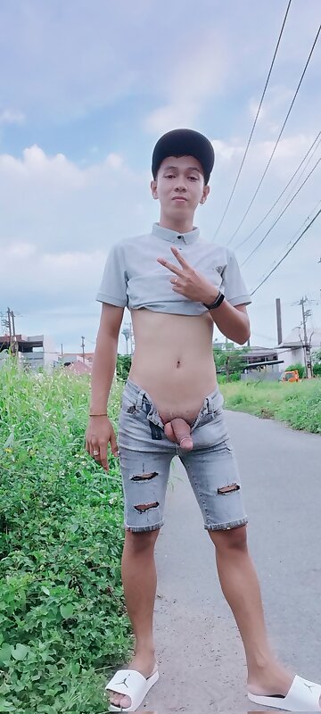 Next Image >>