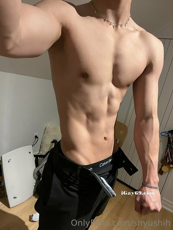 Next Image >>