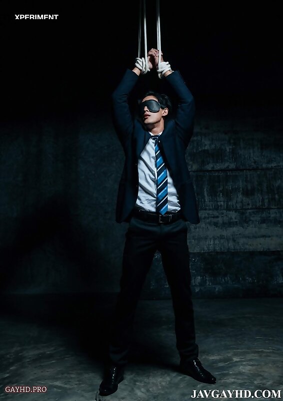 Next Image >>
