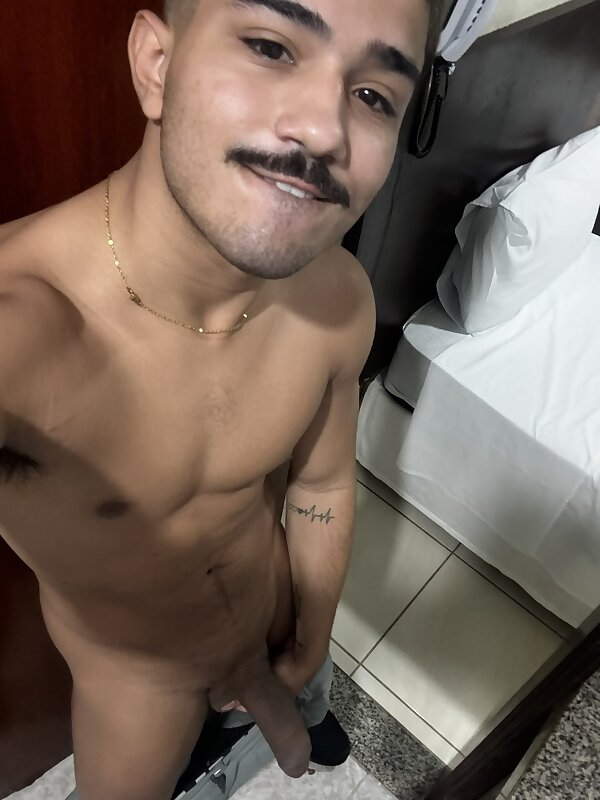 Next Image >>