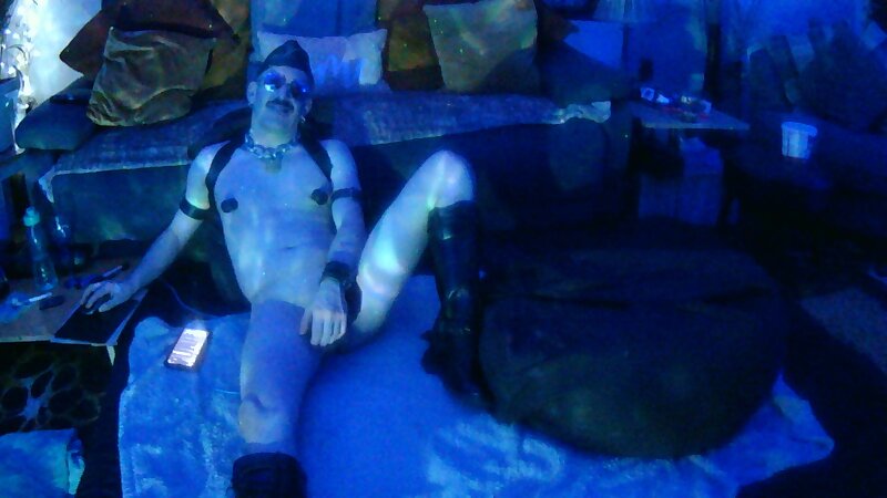 Next Image >>