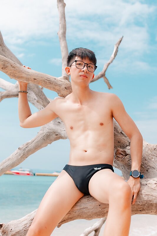 Next Image >>