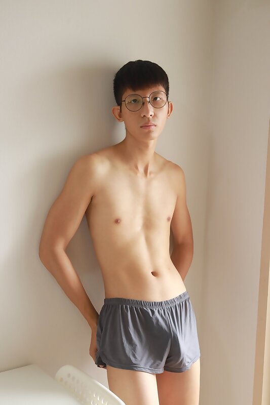 Next Image >>