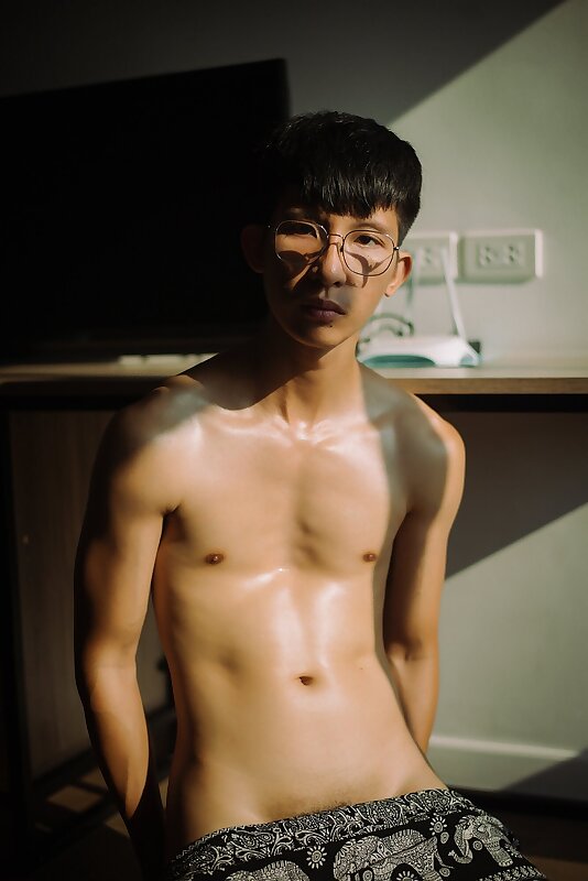 Next Image >>