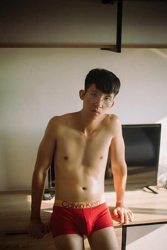 Next Image >>