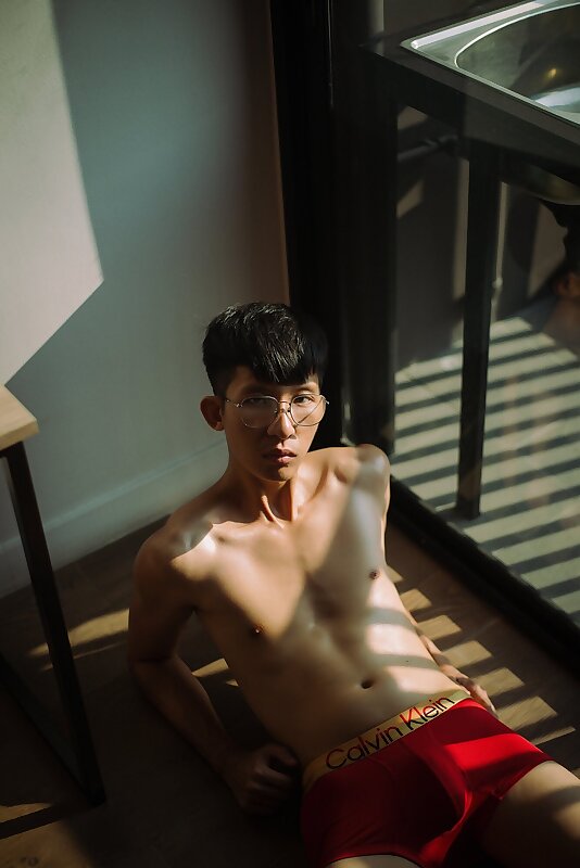 Next Image >>