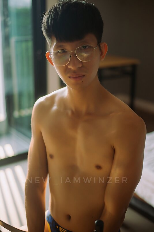 Next Image >>