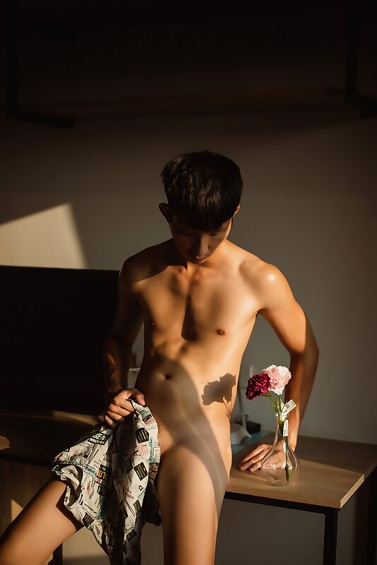 Next Image >>
