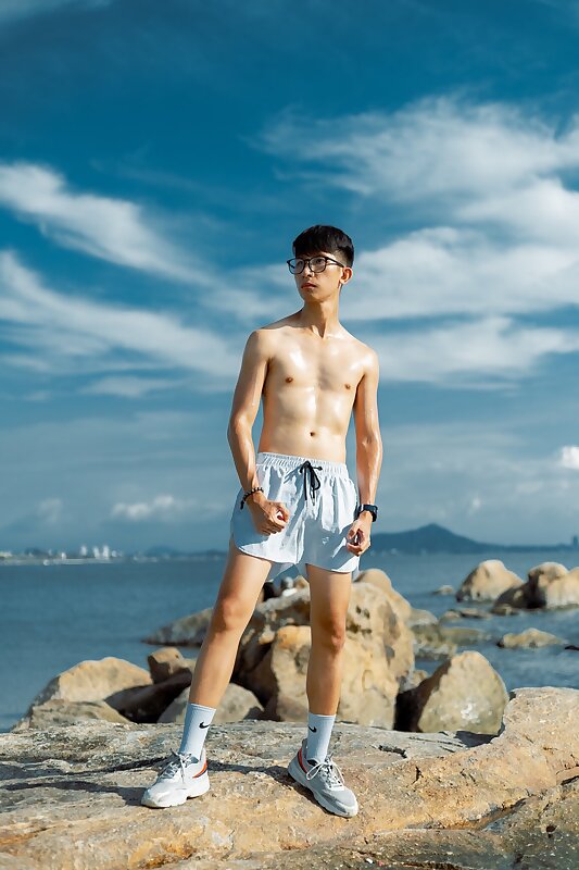 Next Image >>