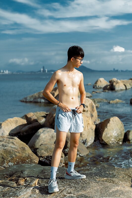Next Image >>