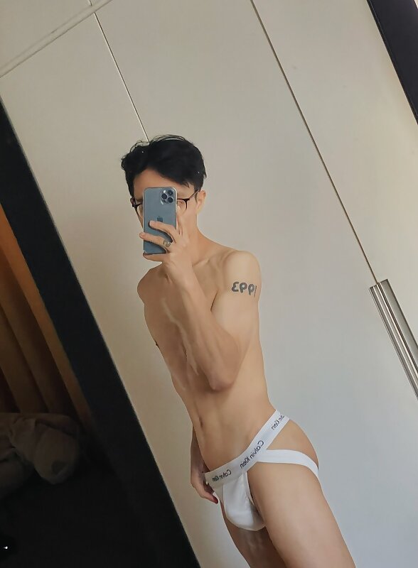Next Image >>