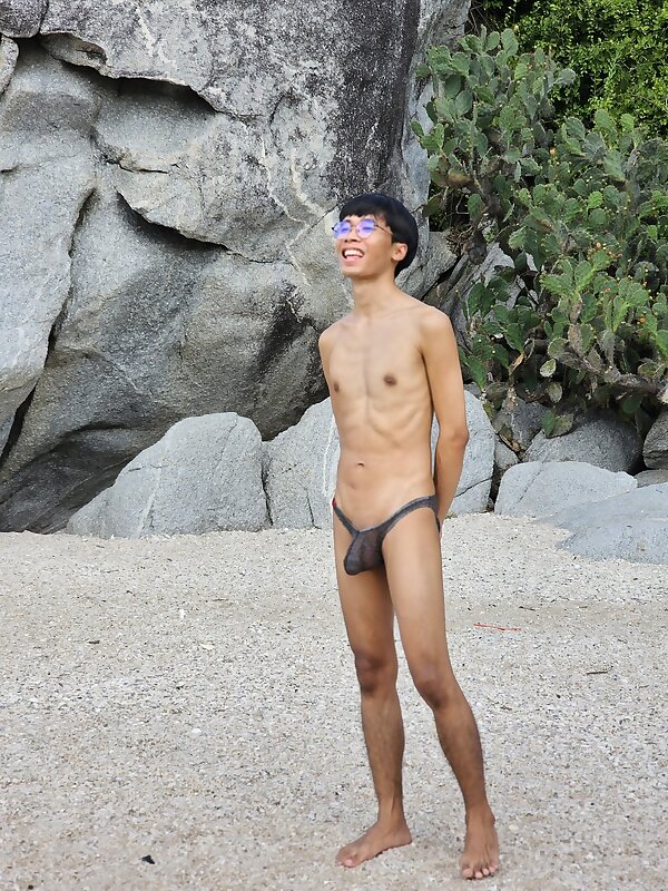 Next Image >>
