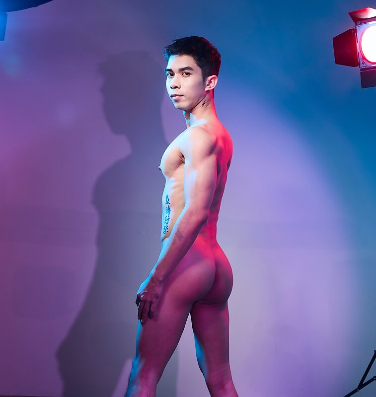 Next Image >>