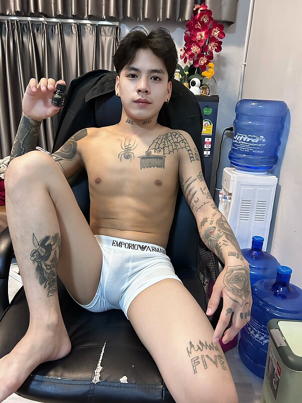 Next Image >>
