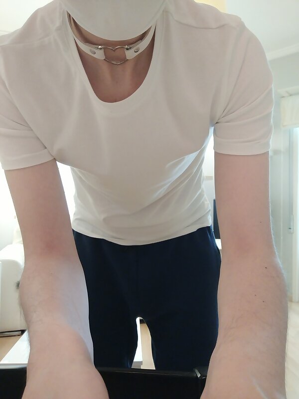 Next Image >>