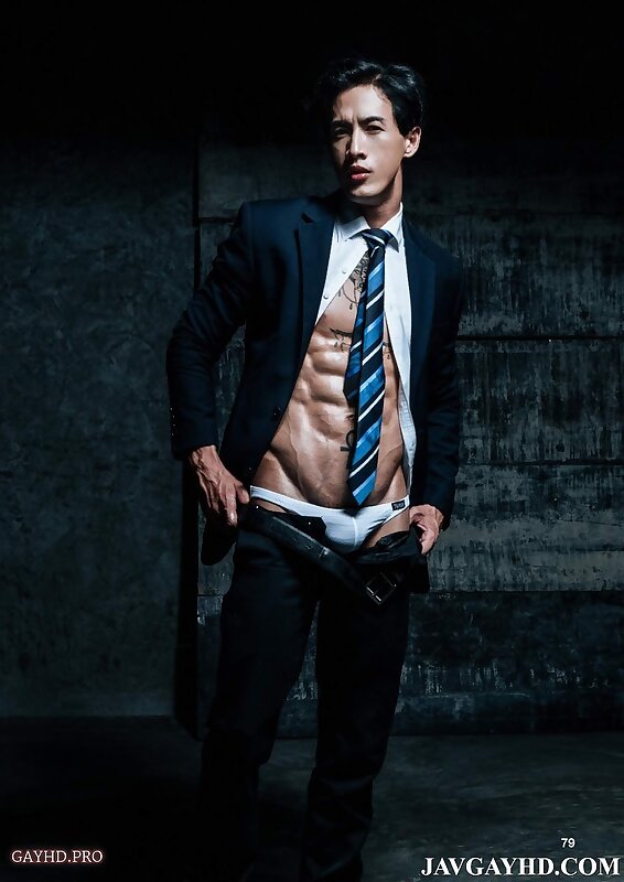 Next Image >>