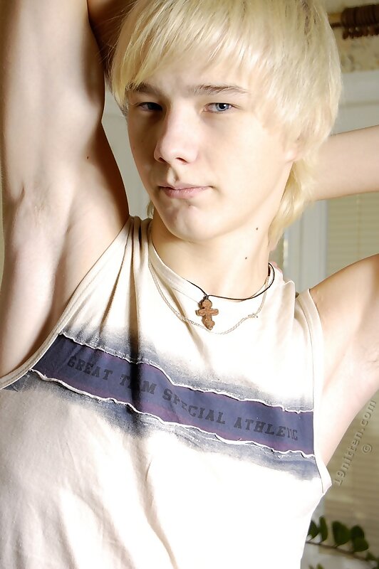 Next Image >>