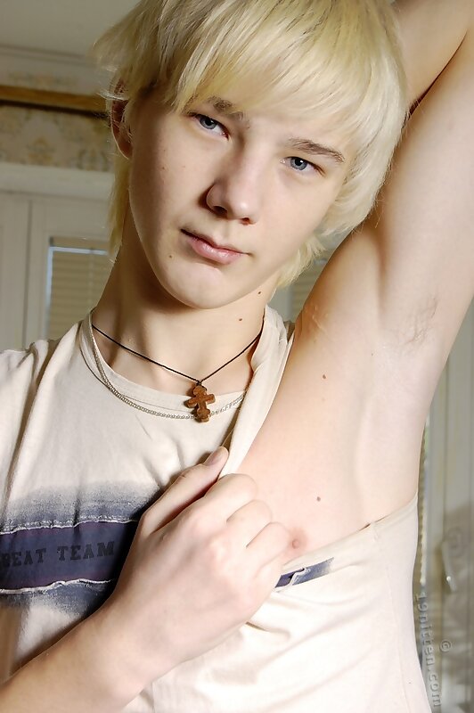 Next Image >>