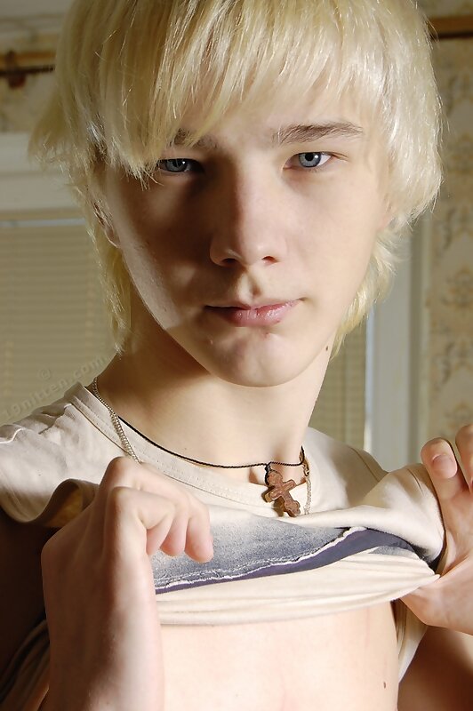 Next Image >>