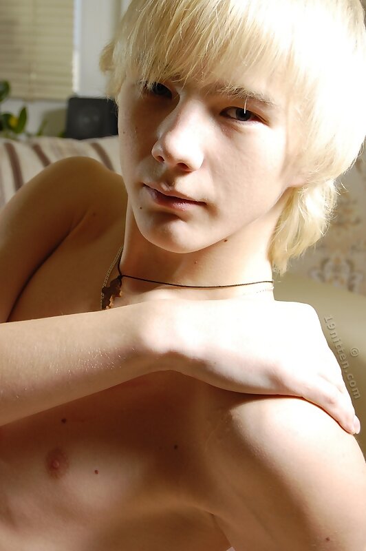 Next Image >>