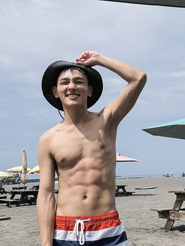 Next Image >>